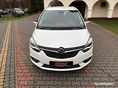 Biały Używany 2017 Opel Zafira Minivan | 43 000 zł (Uczciwa cena)