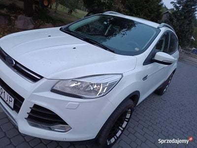 Biały Używany 2016 Ford Kuga SUV | 48 000 zł (Uczciwa cena)