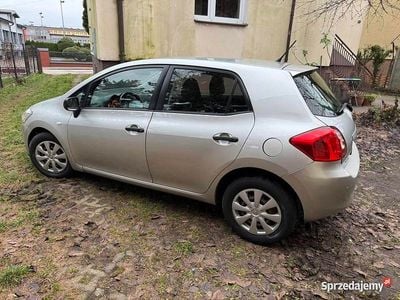 Srebrny Używany 2009 Toyota Auris Hatchback | 11 000 zł (Super Cena)