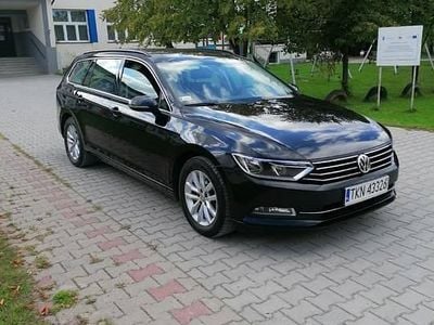 Czarny Używany 2015 VW Passat Sedan/Limuzyna | 38 900 zł (Uczciwa cena)