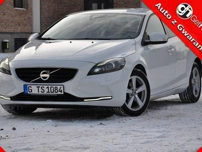 Używany Volvo V40 115 KM (84 kW) 2014 Biały Sedan/Limuzyna