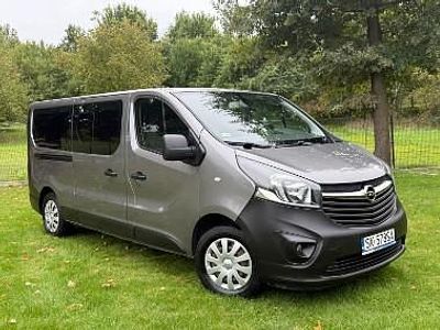 Szary Używany 2016 Opel Vivaro Minivan | 59 999 zł (Uczciwa cena)