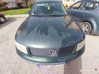 Zielony Używany 1996 VW Passat Sedan/Limuzyna | 1700 zł