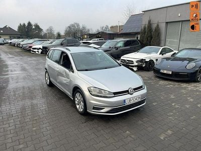 Srebrny (metalik) Używany 2020 VW Golf VII Comfortline Kombi | 24 900 zł