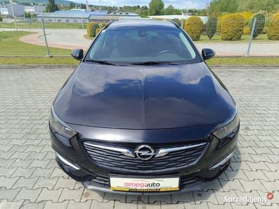 Czarny Używany 2017 Opel Insignia Kombi | 53 000 zł