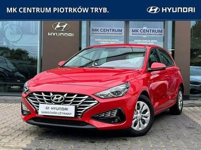 Czerwony (metalik) Używany 2023 Hyundai i30 Hatchback | 72 900 zł (Dość drogi)