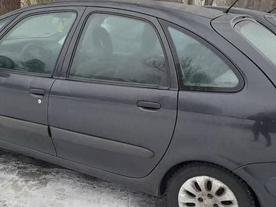 Grafitowy Używany 2001 Citroën Xsara Picasso Minivan | 2500 zł (Uczciwa cena)
