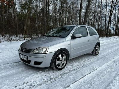 Używany Opel Corsa 60 KM (44 kW) 2006 Srebrny Hatchback