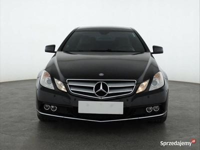 Mercedes E200