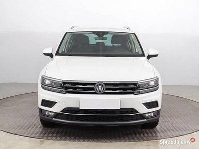 Biały Używany 2018 VW Tiguan SUV | 74 999 zł (Uczciwa cena)
