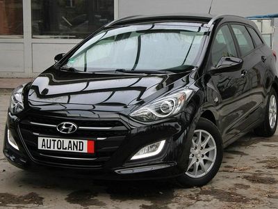 Czarny Używany 2016 Hyundai i30 Kombi | 36 999 zł