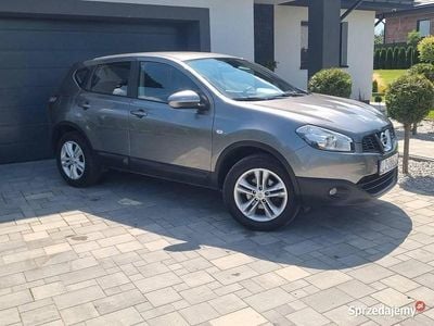 Używany Nissan Qashqai 110 KM (80 kW) 2012 Szary SUV