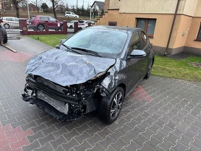 Szary (metalik) Używany 2024 Toyota Yaris Hybrid Hatchback | 39 000 zł