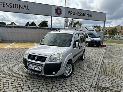 używany Fiat Doblò 1.9dm 105KM 2008r. 180 000km