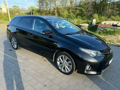 Toyota Auris Hybrid