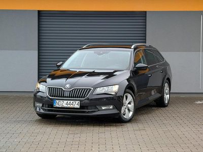 Używany Skoda Superb Premium Edition 150 KM (110 kW) 2016 Czarny Kombi