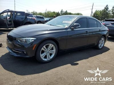 Czarny (metalik) Używany 2018 BMW 330 Sport Line Sedan/Limuzyna | 43 900 zł