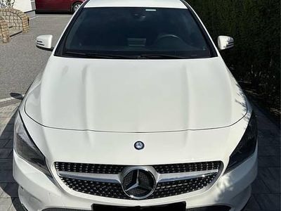 Używany Mercedes CLA250 2016 Biały Sedan/Limuzyna