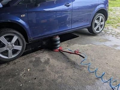 Używany Seat Leon 2006 Fioletowy Sedan/Limuzyna