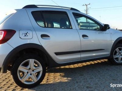 Srebrny Używany 2014 Dacia Sandero Stepway Hatchback | 24 800 zł