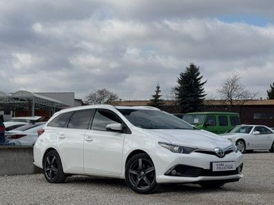 Toyota Auris Hybrid