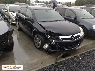 używany Opel Signum 1.9dm 120KM 2007r. 76 000km