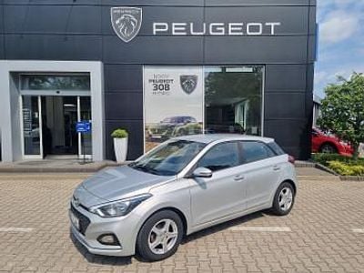Używany Hyundai i20 Classic 84 KM (61 kW) 2018 Srebrny