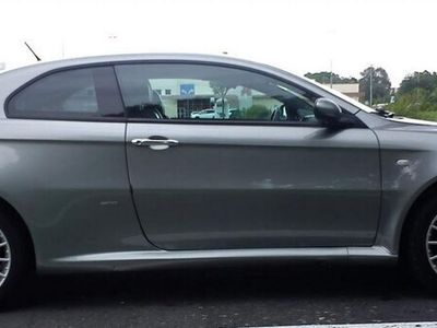 Srebrny (metalik) Używany 2005 Alfa Romeo GT Coupe | 22 900 zł