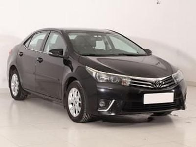 Czarny Używany 2015 Toyota Corolla Sedan/Limuzyna | 42 999 zł (Dobra cena)