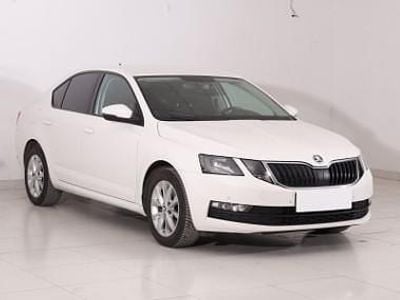 Używany Skoda Octavia 150 KM (110 kW) 2018 Biały Hatchback
