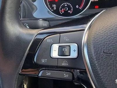 Używany VW Golf VII 2018 Srebrny Hatchback