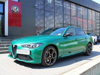 Nowe Alfa Romeo Giulia 280 KM (205 kW) 2025 Lakier specjalny zielony  montreal green Sedan/Limuzyna