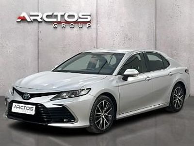 Srebrny Używany 2021 Toyota Camry Sedan/Limuzyna | 89 900 zł (Dość drogi)