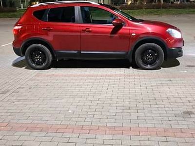 Bordowy Używany 2011 Nissan Qashqai Tekna SUV | 31 000 zł (Dość drogi)