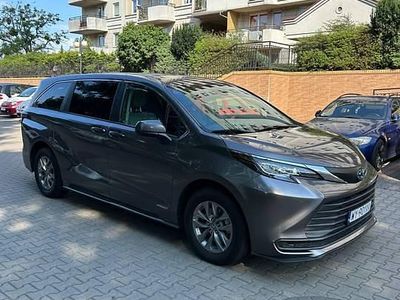 Używany 2021 Toyota Sienna Minivan | 141 900 zł