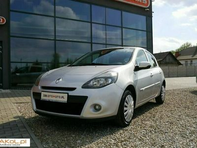 używany Renault Clio 1.1dm 75KM 2011r. 217 000km