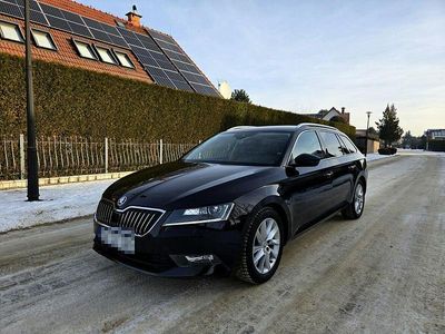 Czarny (metalik) Używany 2019 Skoda Superb Kombi | 69 900 zł (Uczciwa cena)