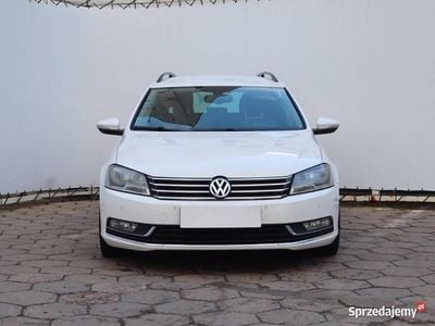 Biały Używany 2011 VW Passat Kombi | 23 999 zł (Uczciwa cena)