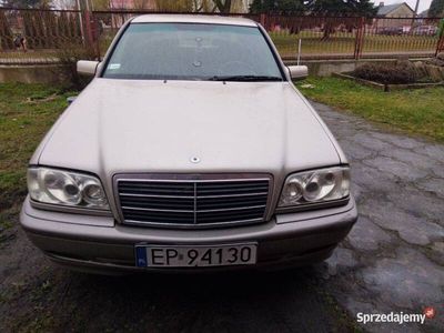 używany Mercedes 180 