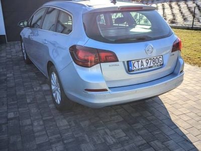 Niebieski Używany 2014 Opel Astra Kombi | 28 500 zł (Dość drogi)
