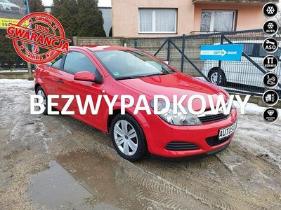 używany Opel Astra 4dm 90KM 2009r. 100 000km
