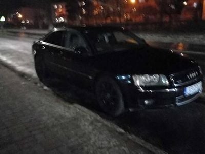 Używany Audi A8 2004 Sedan/Limuzyna