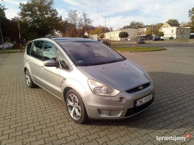 używany Ford S-MAX 2,5T*220PS* Titanium* panorama* 3 x Isofix