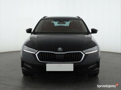 Czarny Używany 2022 Skoda Octavia Kombi | 74 999 zł (Uczciwa cena)