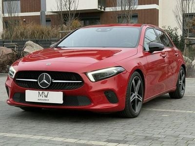Czerwony (metalik) Używany 2018 Mercedes A200 Style Hatchback | 89 800 zł (Dość drogi)