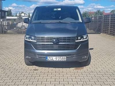 Szary Używany 2005 VW Caravelle Minivan | 58 000 zł