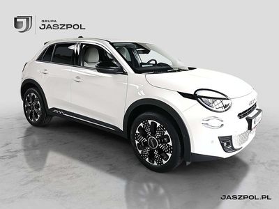 Lakier pastelowy biały gelato z dachem w kolorze czarny cinema Nowe 2025 Fiat 600 La Prima Hatchback | 108 000 zł (Uczciwa cena)