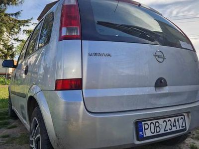 używany Opel Meriva 1.6 benzyna dobre wyposażenie