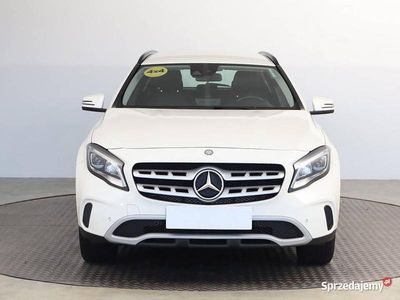 Biały Używany 2017 Mercedes GLA220 SUV | 76 999 zł