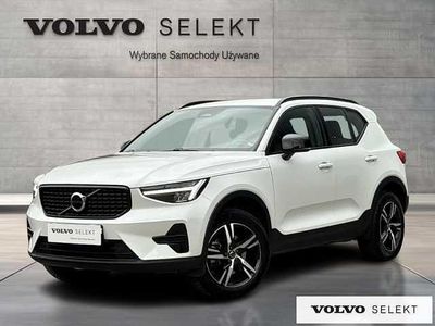 Biały Używany 2024 Volvo XC40 SUV | 149 900 zł (Uczciwa cena)